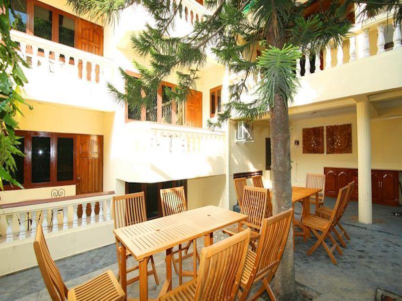 Hundred Moon Hotel Yangon Exterior photo